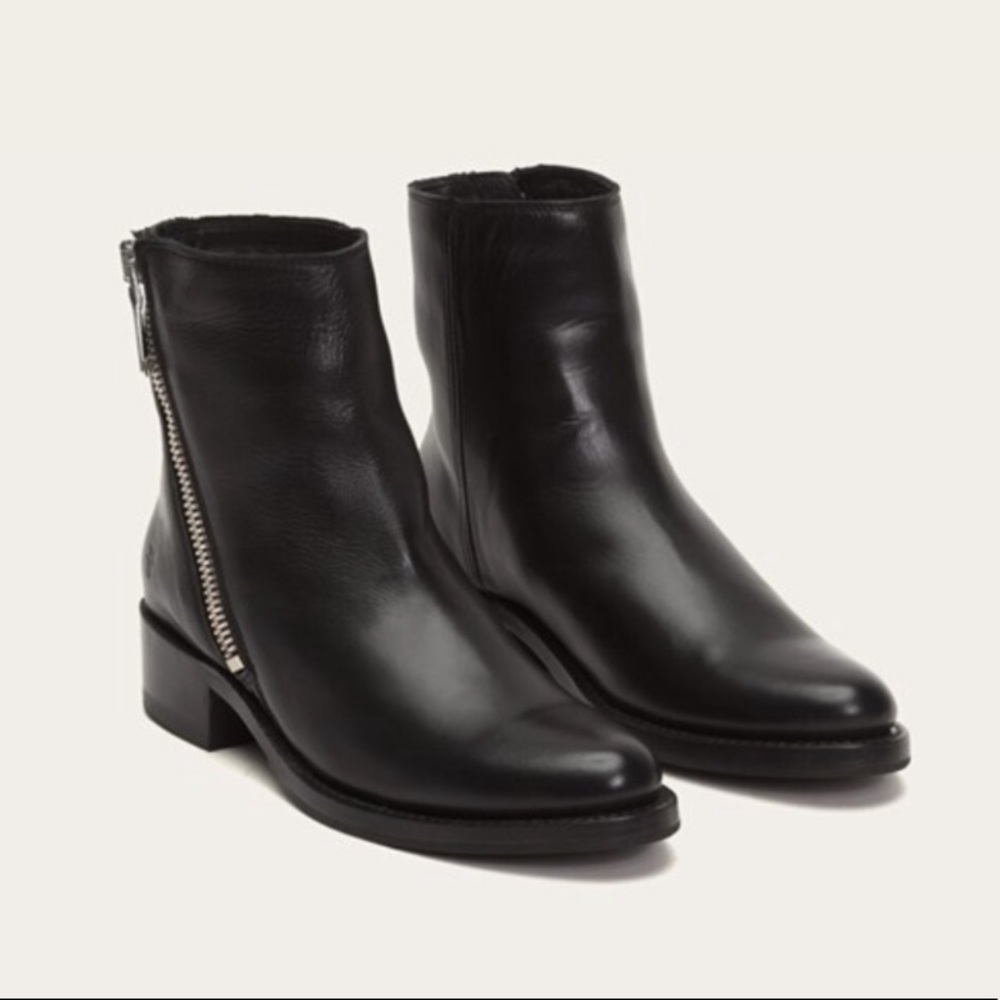 Frye Demi Zip Black Leather Chelsea Ankle Bootie - Picture 2 of 11